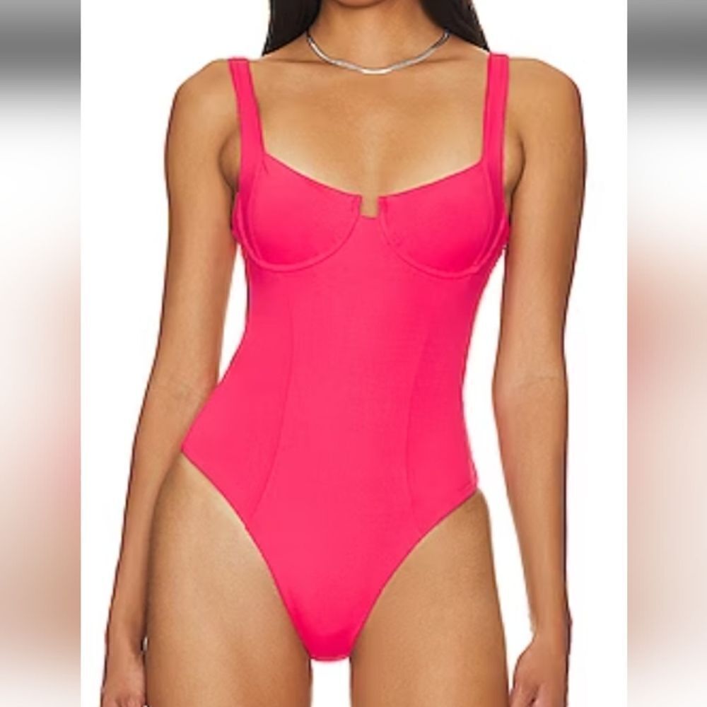 L Space Kendall 1 piece Underwire Swimsuit w open back & tie closure Size XL NWT